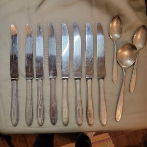 Oneida stainless 1921 knifes and spoons